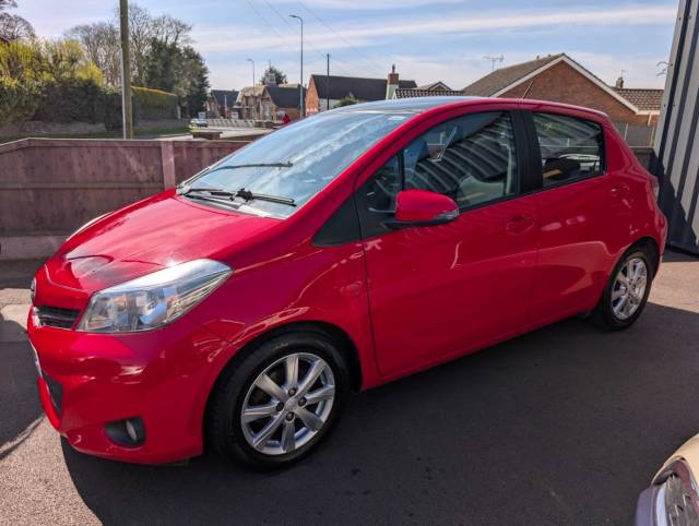 2012 Toyota Yaris 1.33 VVT-i T Spirit 5dr